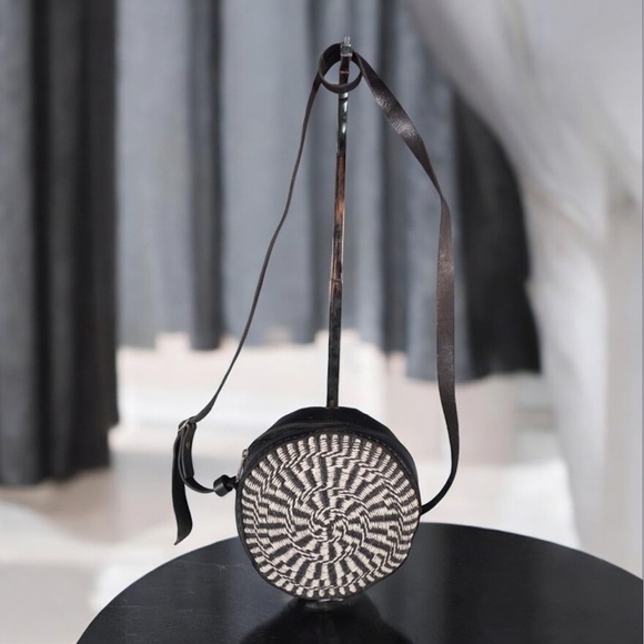 Handbags - Round Woven & Leather Crossbody Bag Black White Spiral Boho Festival‎ Purse